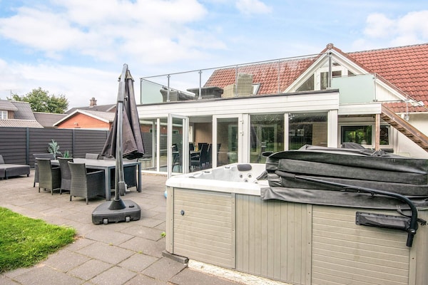 Foto van 4 sterren vakantie huis in Henne - Vakantiehuis in Henne - View