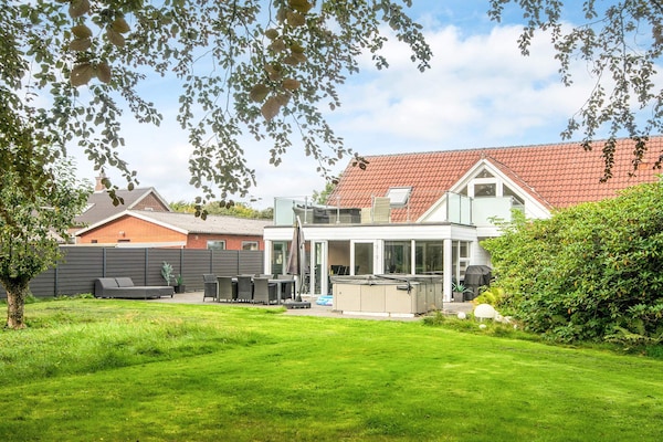 Foto van 4 sterren vakantie huis in Henne - Vakantiehuis in Henne - View