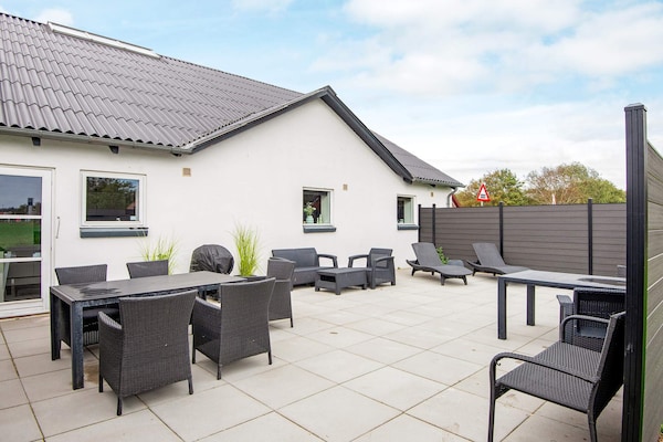 Foto van Luxe vakantiehuis in Henne - Vakantiehuis in Henne - View
