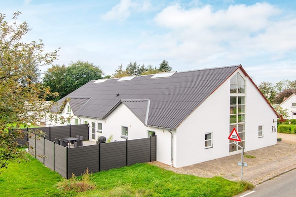Foto van Luxe vakantiehuis in Henne - Vakantiehuis in Henne - View