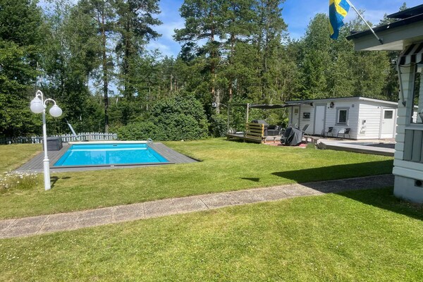 Foto van Villa in de archipel met zwembad en terras - Vakantiehuis in GAMLEBY - Outdoor