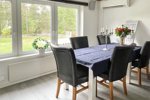 Foto van Villa in de archipel met zwembad en terras - Vakantiehuis in GAMLEBY - Indoor