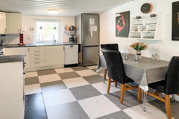 Foto van Villa in de archipel met zwembad en terras - Vakantiehuis in GAMLEBY - Indoor