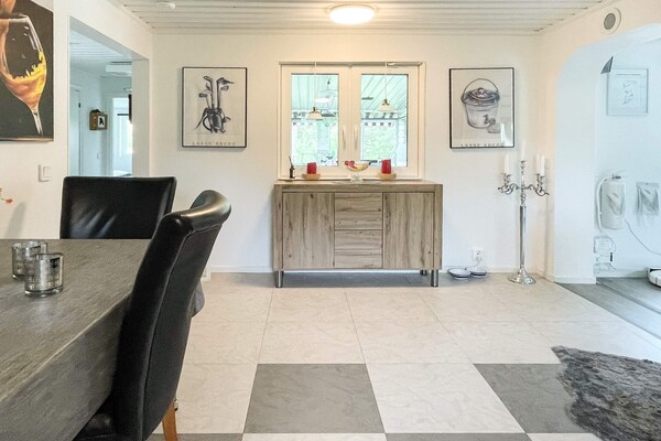 Foto van Villa in de archipel met zwembad en terras - Vakantiehuis in GAMLEBY - Indoor