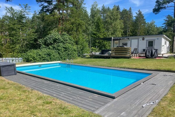 Foto van Villa in de archipel met zwembad en terras - Vakantiehuis in GAMLEBY - Outdoor