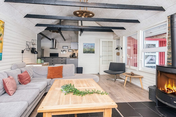 Foto van Gerenoveerd vakantiehuis met spa - Vakantiehuis in Blåvand - Indoor