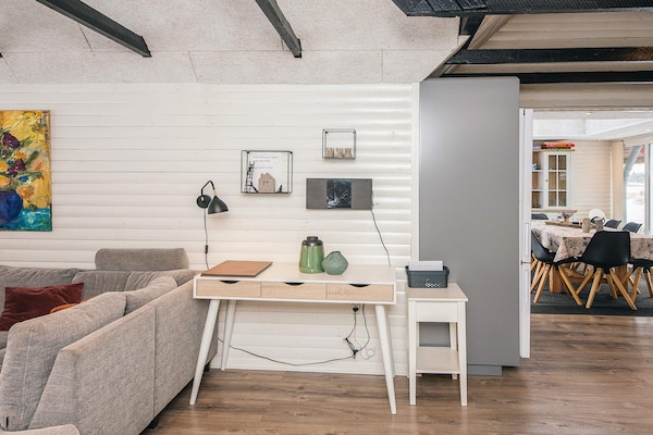 Foto van Gerenoveerd vakantiehuis met spa - Vakantiehuis in Blåvand - Indoor