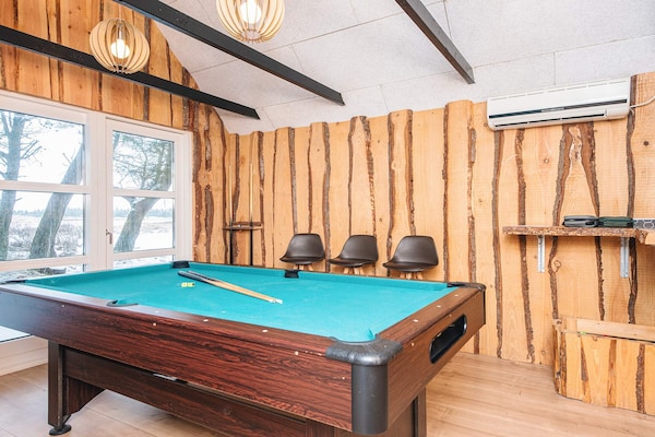 Foto van Gerenoveerd vakantiehuis met spa - Vakantiehuis in Blåvand - Indoor
