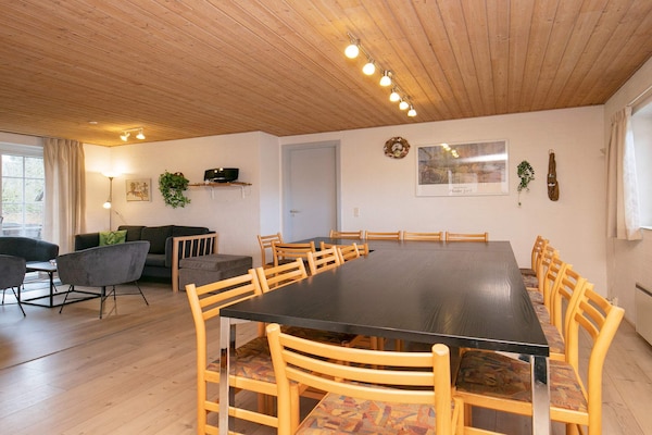 Foto van Luxe zwembad retraite -- By Traum Ferienwohnungen - Vakantiehuis in Ulfborg - Indoor