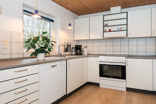 Foto van Luxe zwembad retraite -- By Traum Ferienwohnungen - Vakantiehuis in Ulfborg - Indoor