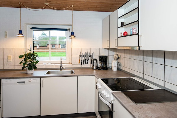 Foto van Luxe zwembad retraite -- By Traum Ferienwohnungen - Vakantiehuis in Ulfborg - Indoor