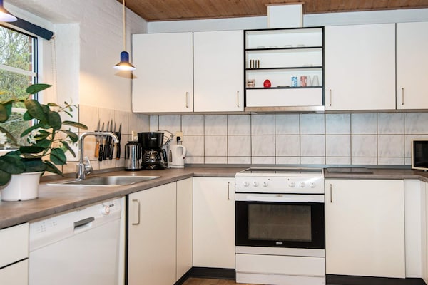 Foto van Luxe zwembad retraite -- By Traum Ferienwohnungen - Vakantiehuis in Ulfborg - Indoor