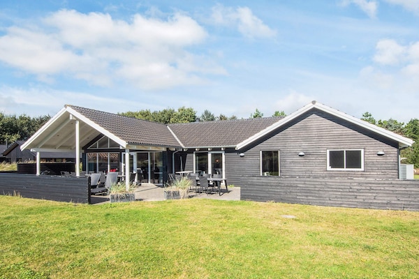 Foto van Luxe vakantieverblijf in Blavand - Vakantiehuis in Blåvand - View