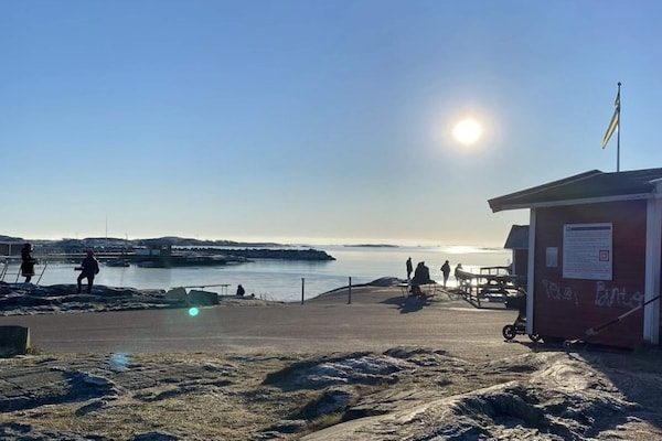 Foto van Kustwoning in Sandvik met zwembad - Vakantiehuis in TORSLANDA - Outdoor