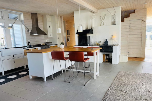Foto van Kustwoning in Sandvik met zwembad - Vakantiehuis in TORSLANDA - Indoor