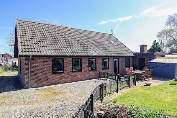Foto van 6 Personen vakantie huis in Thyholm - Vakantiehuis in Thyholm - Outdoor