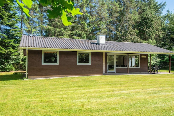 Foto van 6 Personen vakantie huis in Hadsund - Vakantiehuis in Hadsund - Outdoor