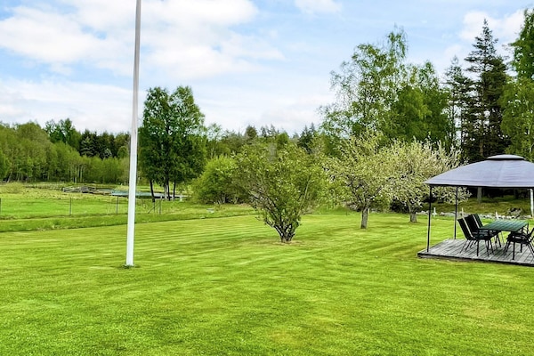Foto van 8 Personen vakantie huis in HÖGSBY - Vakantiehuis in HÖGSBY - Outdoor