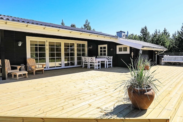 Foto van Gezellig strandhuis -- By Traum Ferienwohnungen - Vakantiehuis in Jerup - Outdoor