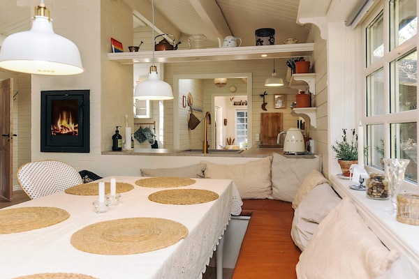 Foto van Gezellig strandhuis -- By Traum Ferienwohnungen - Vakantiehuis in Jerup - Indoor