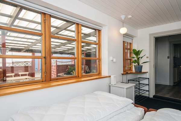 Foto van Ringkøbing herenhuis met spa en activiteitenruimte - Indoor