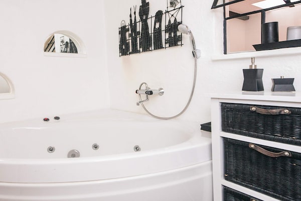 Foto van Ringkøbing herenhuis met spa en activiteitenruimte - Indoor