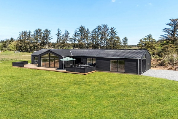 Foto van 5 sterren vakantie huis in Hjørring - Vakantiehuis in Hjørring - Pool
