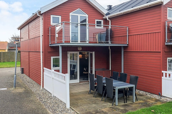 Foto van 8 Personen vakantie huis in Hadsund - Vakantiehuis in Hadsund - Outdoor