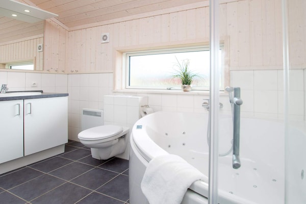 Foto van Baltische wellnessvilla voor acht personen - Vakantiehuis in Großenbrode - Indoor