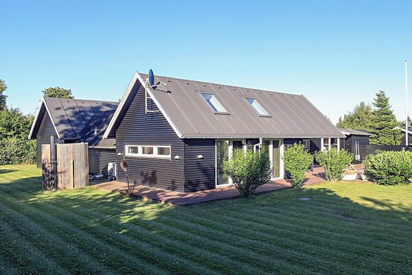 Foto van Marielyst Villa vlakbij de kust - Vakantiehuis in Væggerløse - View