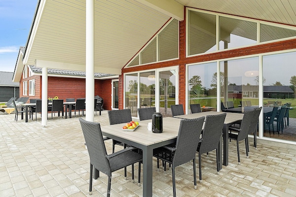 Foto van Luxe vakantieverblijf met zwembad - Vakantiehuis in Grenaa - Untagged