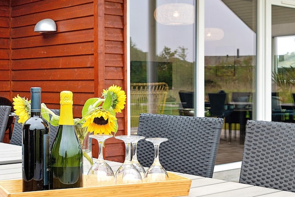 Foto van Luxe vakantieverblijf met zwembad - Vakantiehuis in Grenaa - Untagged
