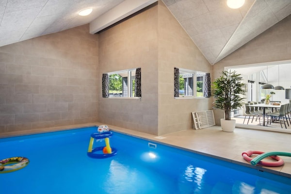Foto van 5 sterren vakantie huis in Højby - Vakantiehuis in Højby - Pool