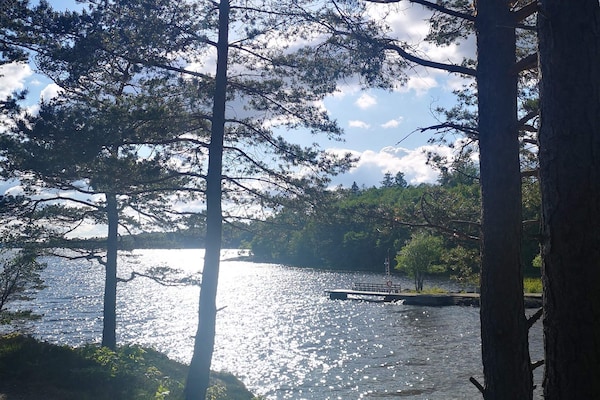Foto van 4 sterren vakantie huis in Trollhättan - Vakantiehuis in Trollhättan - Outdoor