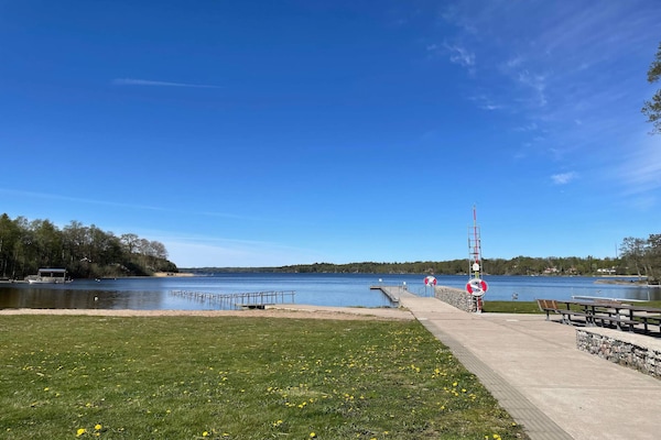 Foto van 4 sterren vakantie huis in Trollhättan - Vakantiehuis in Trollhättan - Outdoor