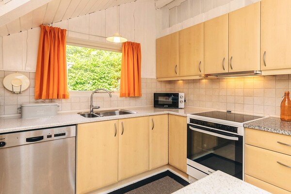 Foto van 8 Personen vakantie huis in Bogø By - Vakantiehuis in Bogø By - Indoor