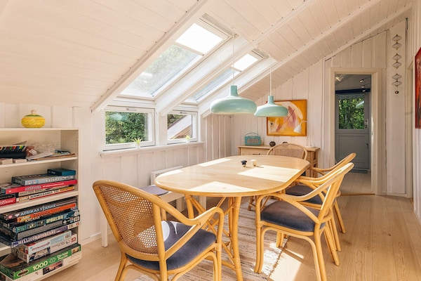 Foto van 8 Personen vakantie huis in Bogø By - Vakantiehuis in Bogø By - Indoor