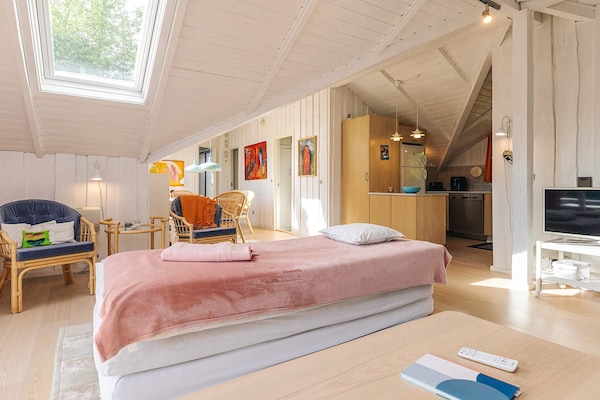 Foto van 8 Personen vakantie huis in Bogø By - Vakantiehuis in Bogø By - Indoor