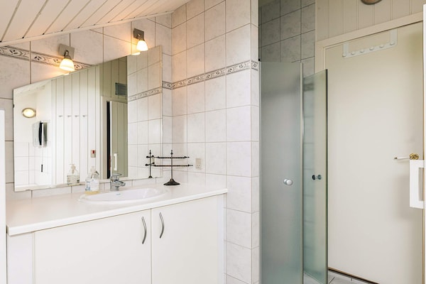 Foto van 8 Personen vakantie huis in Bogø By - Vakantiehuis in Bogø By - Indoor