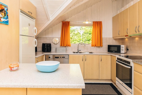 Foto van 8 Personen vakantie huis in Bogø By - Vakantiehuis in Bogø By - Indoor
