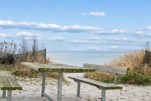 Foto van 6 Personen vakantie huis in Bandholm - Vakantiehuis in Bandholm - Outdoor