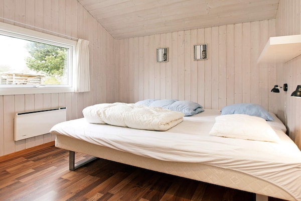 Foto van Luxe vakantieverblijf met zwembad - Vakantiehuis in Væggerløse - Indoor