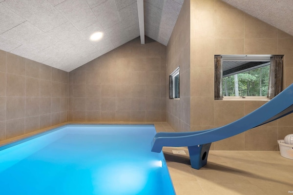 Foto van 5 sterren vakantie huis in Hasle - Vakantiehuis in Hasle - Pool
