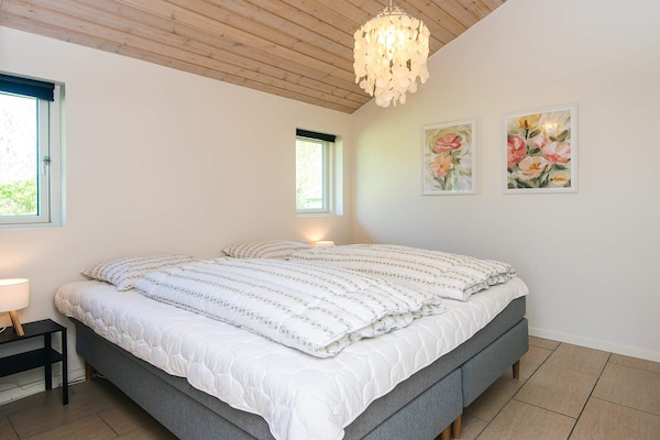 Foto van Luxe strandhuis met spa - Vakantiehuis in Sjølund - Indoor