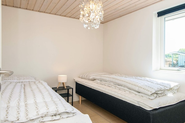 Foto van Luxe strandhuis met spa - Vakantiehuis in Sjølund - Indoor