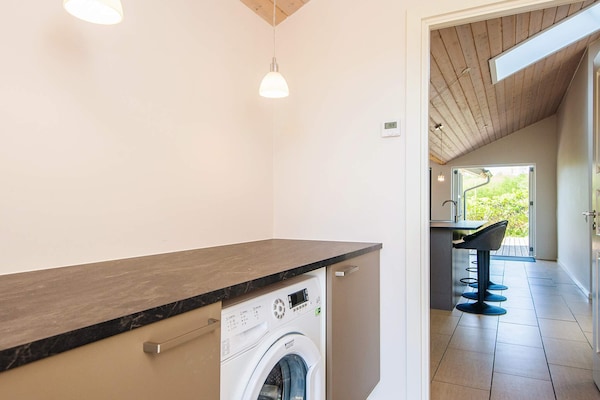 Foto van Luxe strandhuis met spa - Vakantiehuis in Sjølund - Indoor