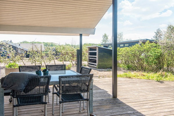 Foto van Luxe strandhuis met spa - Vakantiehuis in Sjølund - View