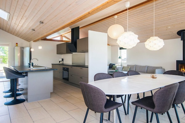 Foto van Luxe strandhuis met spa - Vakantiehuis in Sjølund - Indoor
