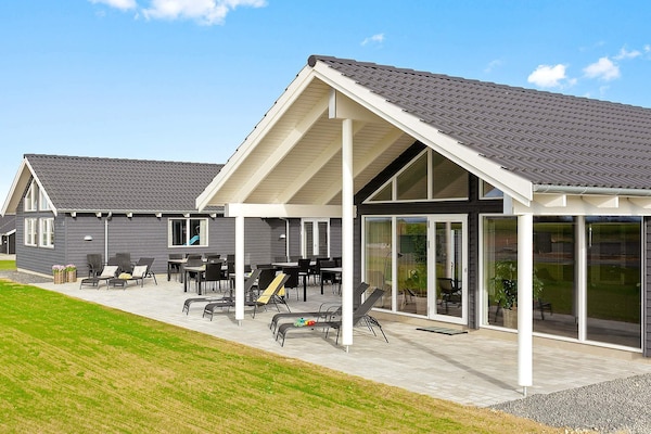Foto van Luxe vakantieverblijf met zwembad - Vakantiehuis in Bogense - Untagged
