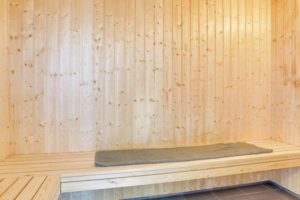Foto van Luxe vakantieverblijf met zwembad - Vakantiehuis in Bogense - Sauna